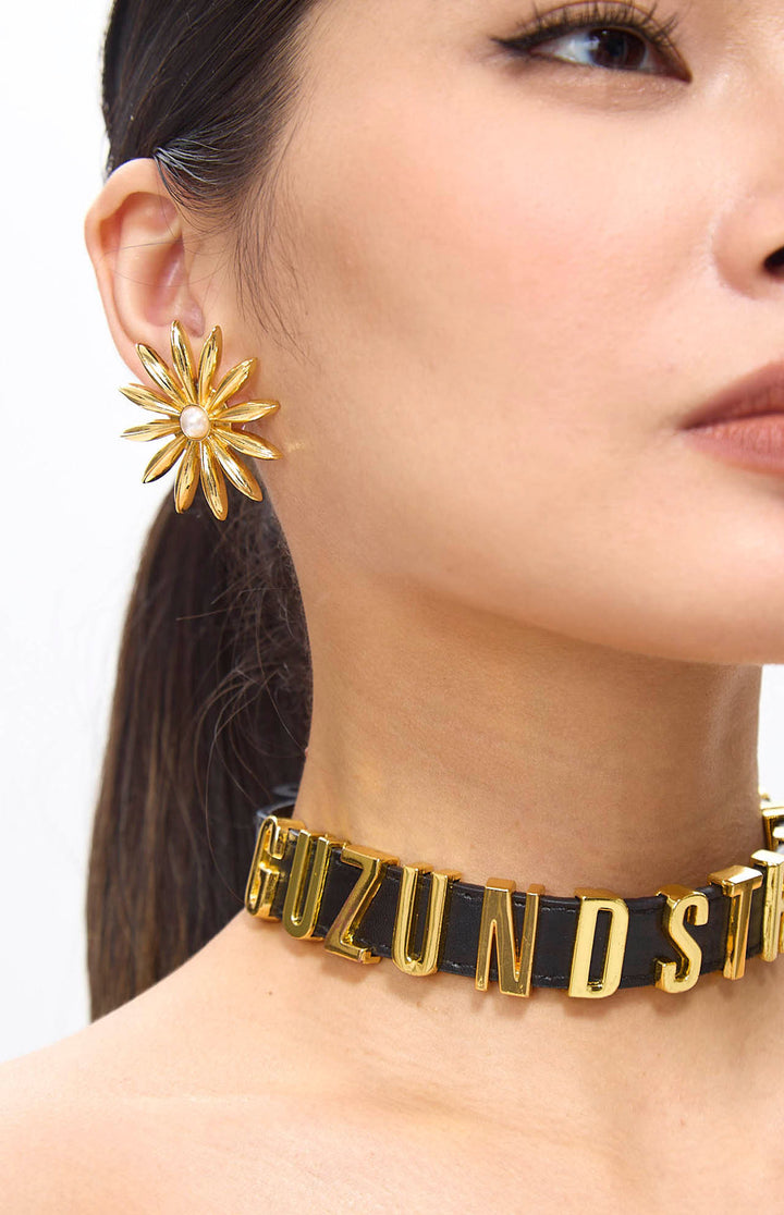 Astra Flower Clip-on Golden Vintage Earrings.