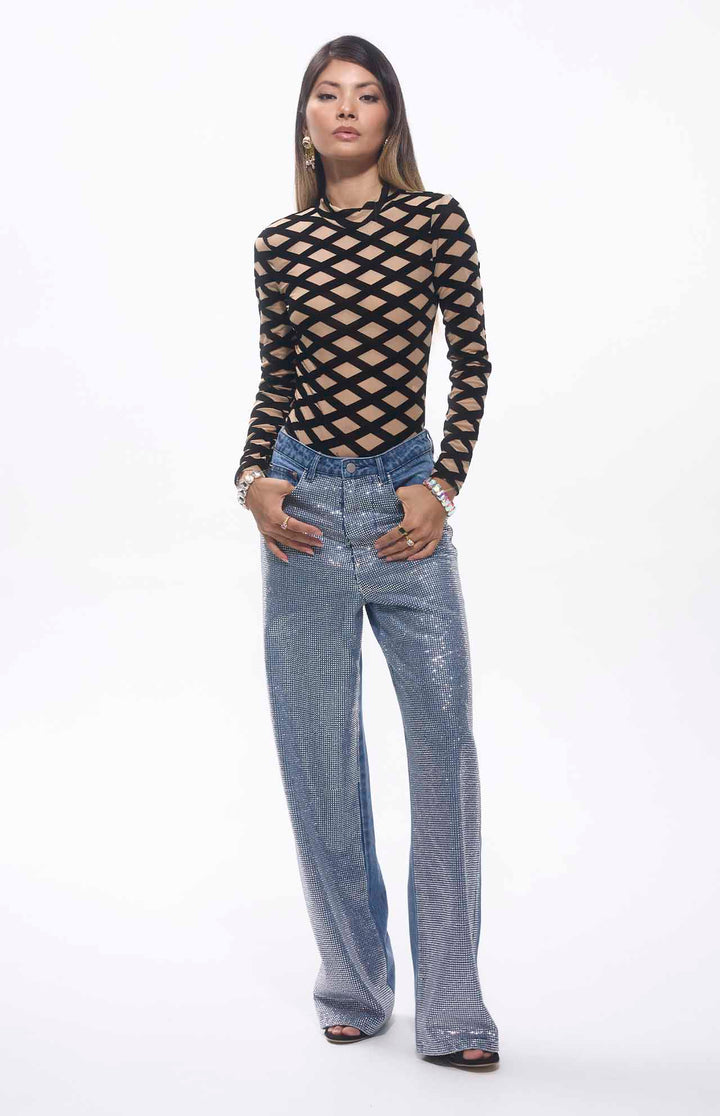 Party Dress to Impress - Luxury Dresses & Contemporary Denim guzundstraus.co
Diamante jeans, luxury denim, luxury pants, pxury women trousers, crystal jeans
Rosa Flower Patch Corset Mini Top by GUZUNDSTRAUS - Feminine Culture & Festive Vibe - Party Dress to Impress - Luxury Dresses guzundstraus.co
